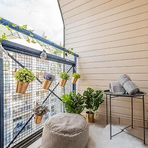 https://niceone-apartment-400m-od-rynku.hotelswroclaw.com
