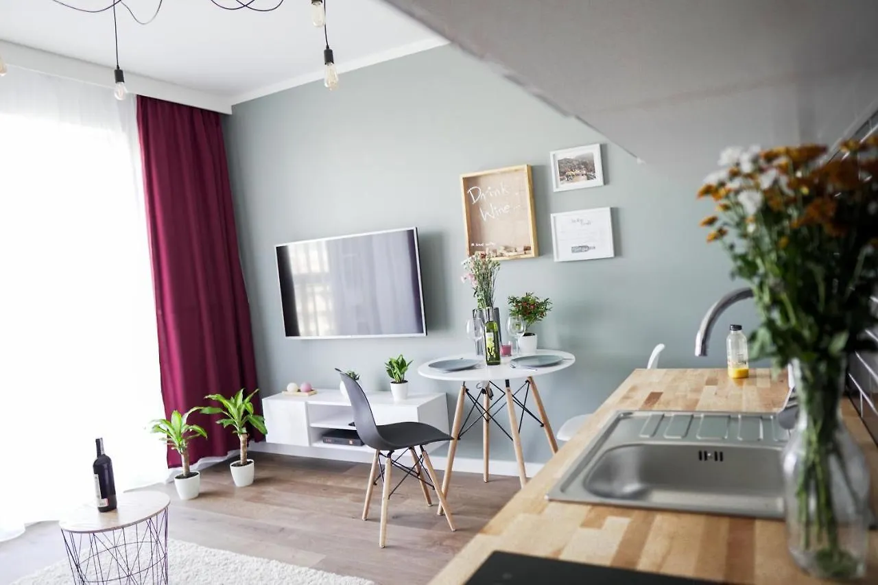 Vizzit Us Premium Apartments Warsaw Poland