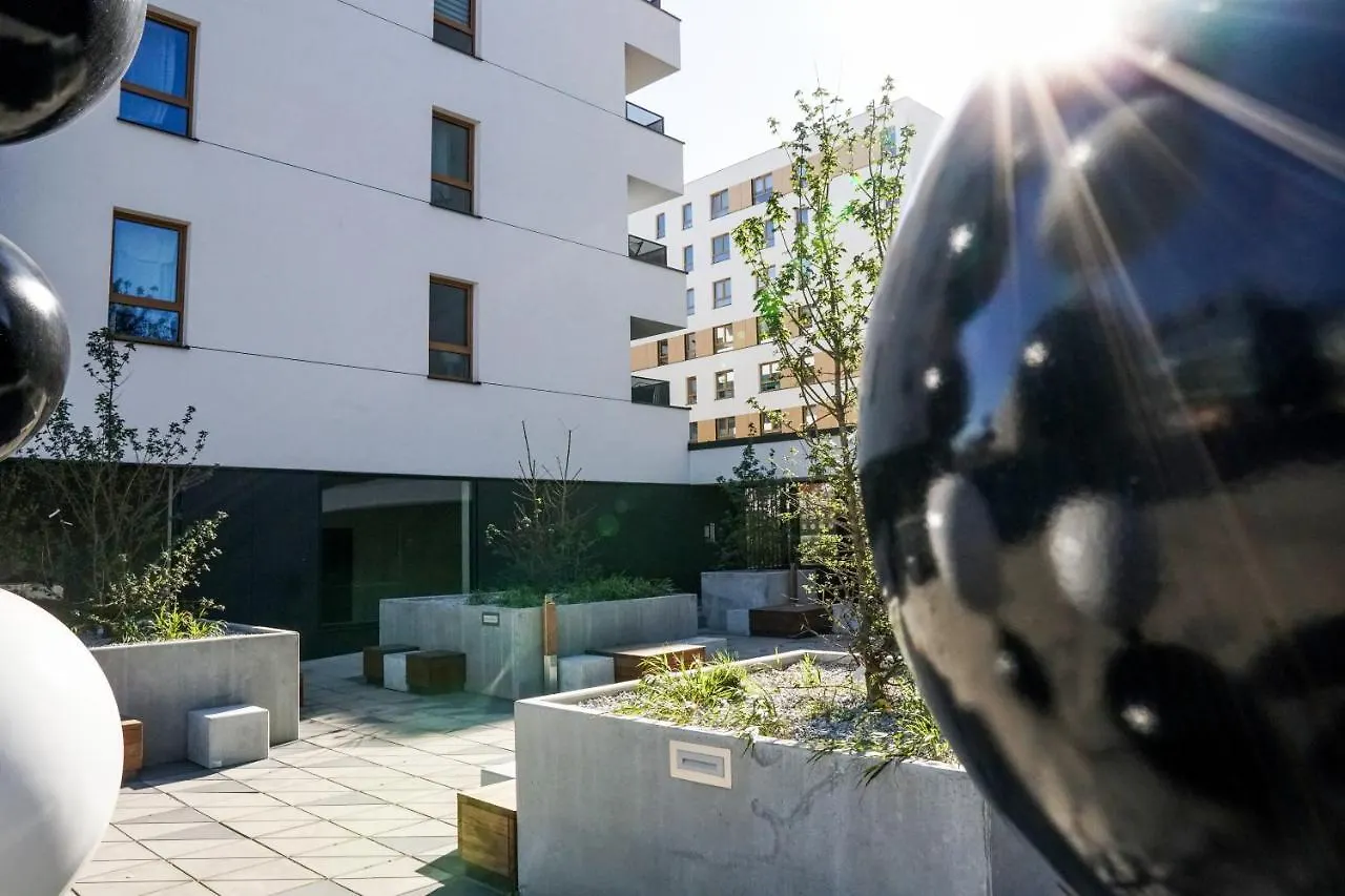 Vizzit Us Premium Apartments Warsaw Poland