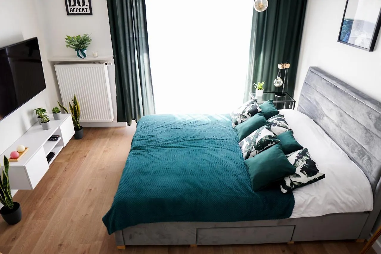Vizzit Us Premium Apartments Warsaw Poland